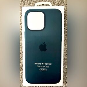 iPhone 16 Pro Max Phone Case